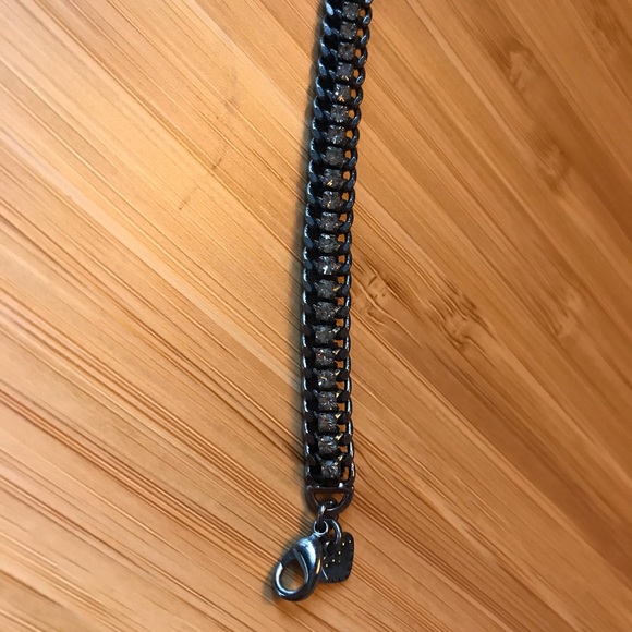 ✨FREE in bundle of 3+✨Stella & Dot - Hematite Bracelet - Picture 2 of 3